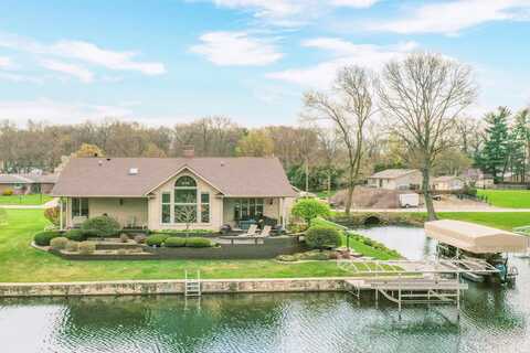 68940 Island Drive, Edwardsburg, MI 49112