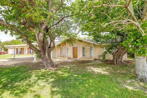 4521 Knowledge Drive, Haltom City, TX 76117