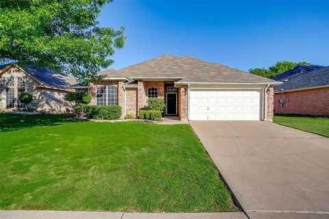305 Shane Lane, Burleson, TX 76028