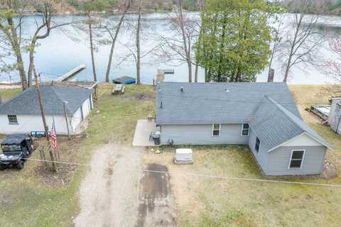 9206 W School Section Lake Drive, Mecosta, MI 49332