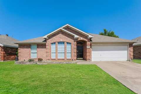 635 Saint Eric Drive, Mansfield, TX 76063