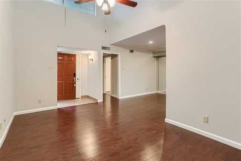 16301 Ledgemont Lane, Addison, TX 75001