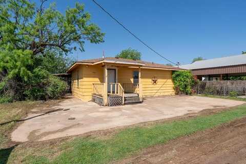 560 8th Street, Hawley, TX 79525
