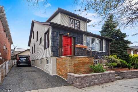 218 8Th St, Fairview Boro, NJ 07022
