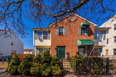 493 S 12Th St, Newark, NJ 07103