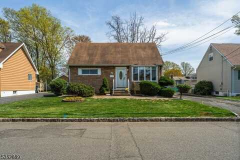 81 Hutchinson St, Clark, NJ 07066