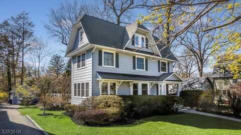 22 Duryea Rd, Montclair, NJ 07043