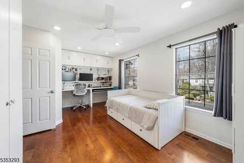 3504 Cricket Cir, Edison, NJ 08820