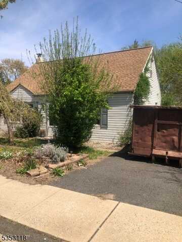 11 N Randolphville Rd, Piscataway, NJ 08854