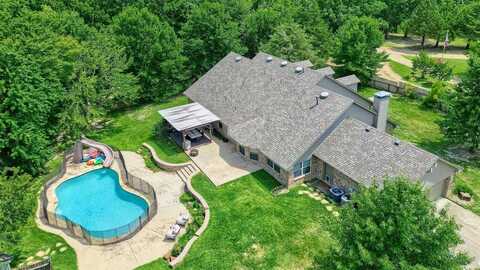 77 Fellowship Lane, Sherman, TX 75090
