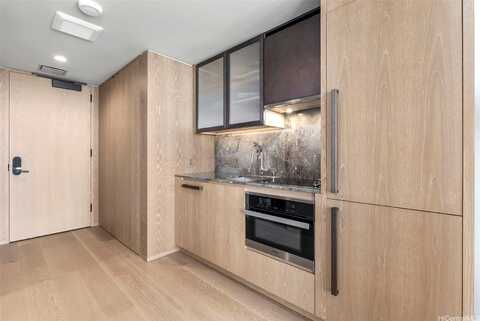 1000 Auahi Street, Honolulu, HI 96814