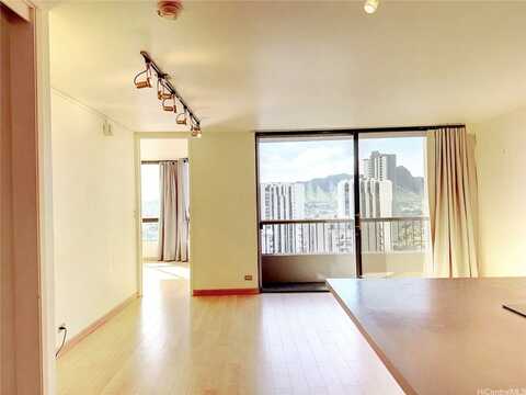 320 Liliuokalani Avenue, Honolulu, HI 96815
