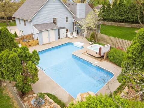 2700 S Mohican Avenue, Independence, MO 64057