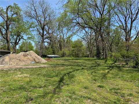 223 Lyon Street, Lawrence, KS 66044
