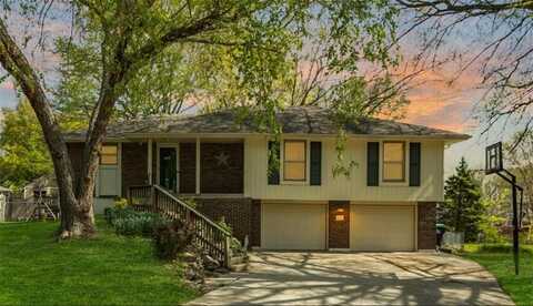 521 NE Johnston Drive, Blue Springs, MO 64014
