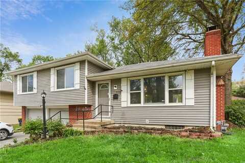 9312 Fairwood Drive, Kansas City, MO 64138