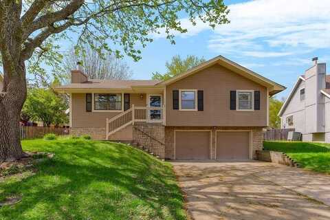 2040 NE Patterson Drive, Lees Summit, MO 64086