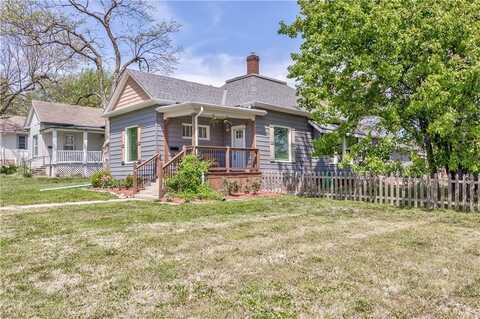 110 E Osage Street, Paola, KS 66071