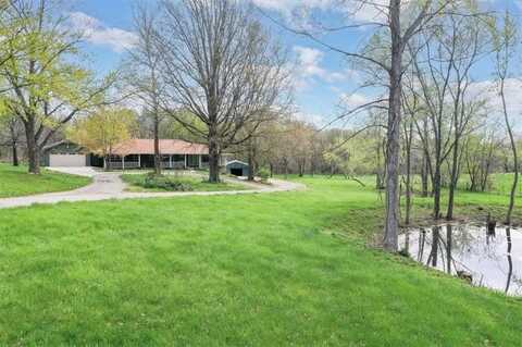 24722 Tonganoxie Drive, Leavenworth, KS 66048