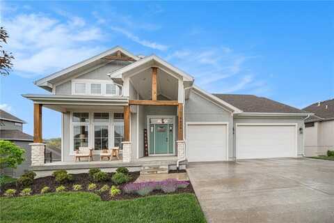 5626 Thousand Oaks Drive, Parkville, MO 64152