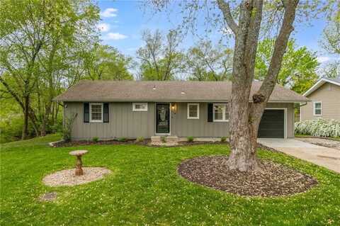 714 Green Street, Lees Summit, MO 64063