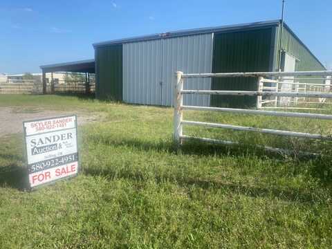 307 East County Line Rd, Seiling, OK 73663