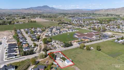 1877 E 12th St, Emmett, ID 83617
