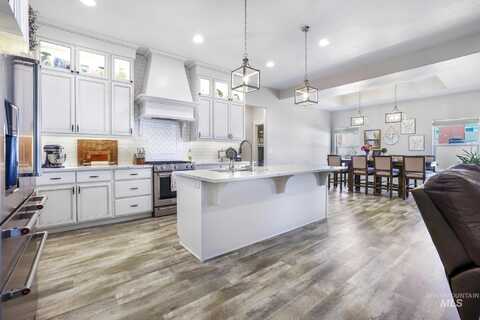 781 Midnight Sun Loop, Twin Falls, ID 83301