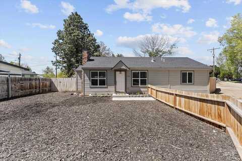 1215 N Benewah St, Nampa, ID 83651