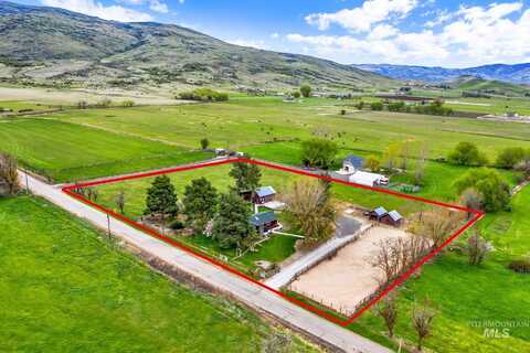 8000 Kirkpatrick Road, Sweet, ID 83670