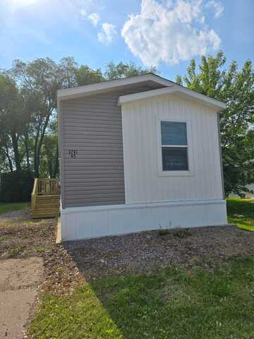 3741 Glenshurst Lane, Oshkosh, WI 54904