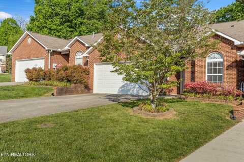 2563 Glen Meadows Rd, Knoxville, TN 37909