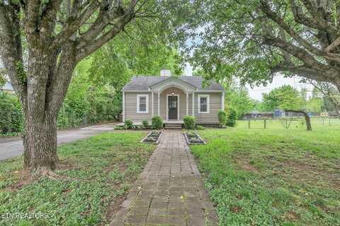 1044 W Parkway Ave, Knoxville, TN 37912