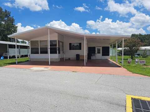 LOW, LOW PRICE!! 6252 Santa Fe Dr, Zephyrhills, FL 33542