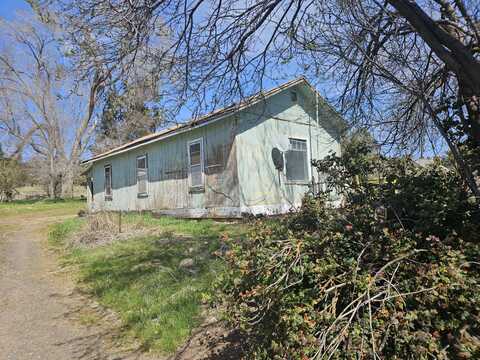 8165 Highway 66, Klamath Falls, OR 97601