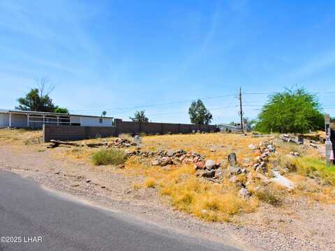 1663 Colina Dr, Bullhead City, AZ 86442