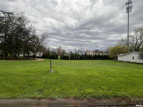 000 BARKER Street, Clinton, IA 52732