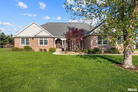 5 WISTERIA Way, Washington, IL 61571