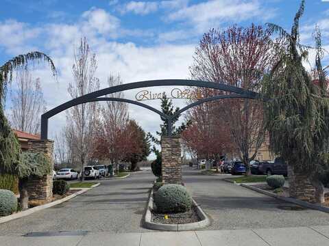 434 Bradley Blvd #203, Richland, WA 99354