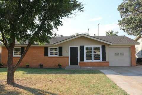 1621 68th Street, Lubbock, TX 79412