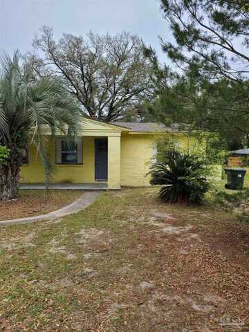 104 Ellinor Ct, Pensacola, FL 32507