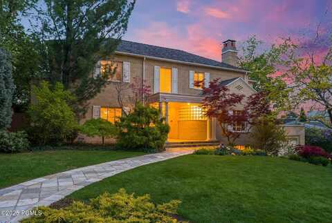 1500 E Arlington Drive, Salt Lake City, UT 84103