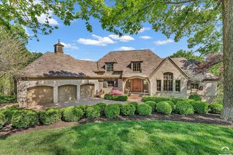 208 Fall Creek Drive, Lawrence, KS 66049