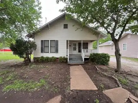 309 E Washington, Walters, OK 73572