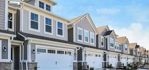 7705 Marin Pkwy, Cumberland, IN 46229