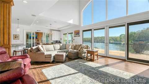 394 Woodland Heights Drive, Sunrise Beach, MO 65079