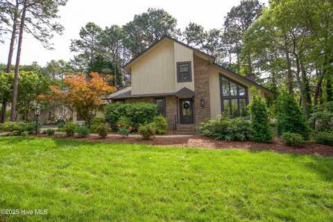 1280 Saint Andrews Drive, Pinehurst, NC 28374