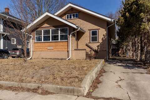 2004 Hutchins, ROCKFORD, IL 61104