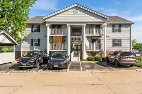 4308 Arrow Tree Drive, Saint Louis, MO 63128
