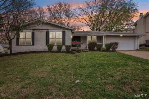 1077 Appalachian Trail, Chesterfield, MO 63017